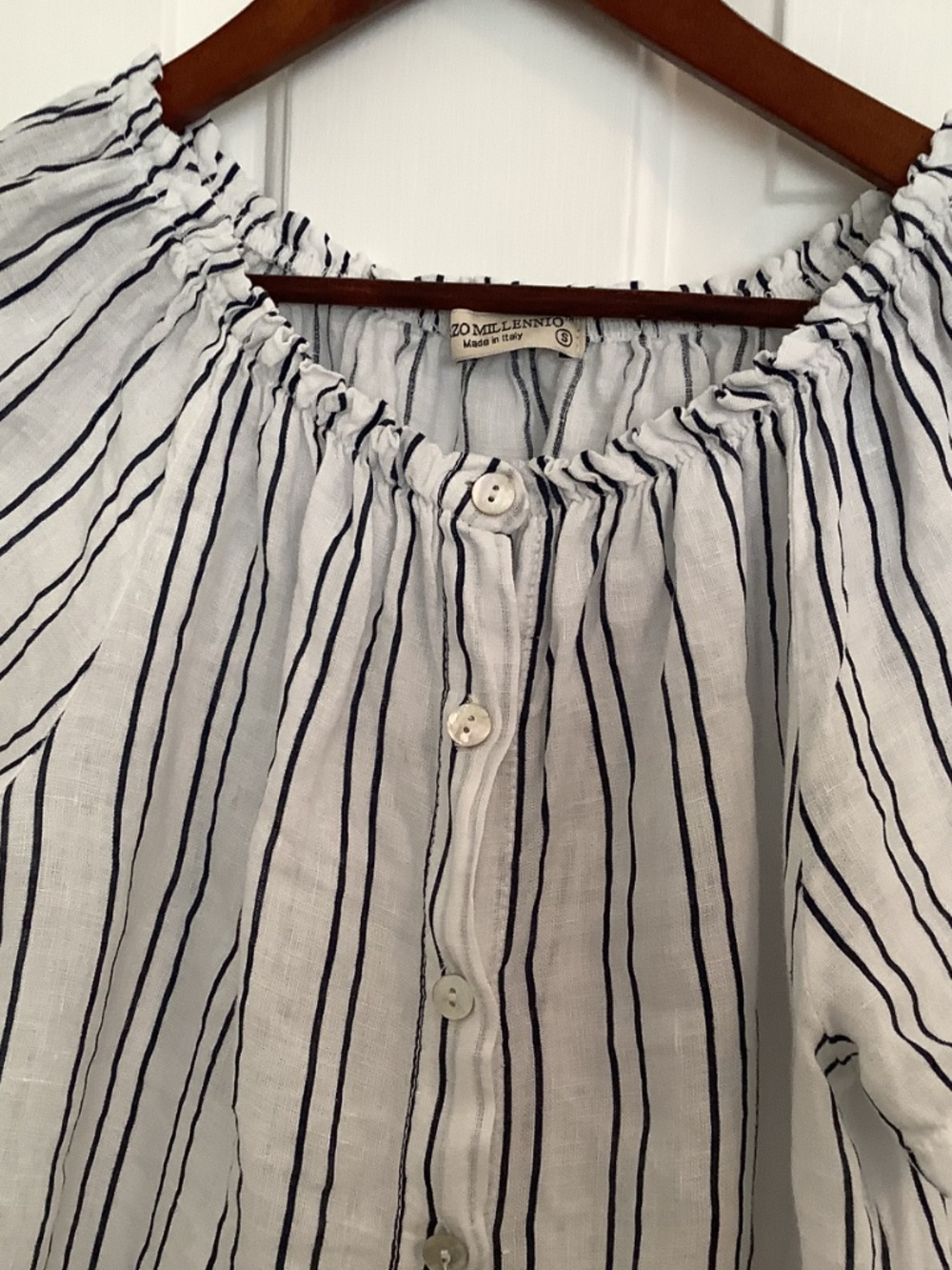 Linen striped Button down top - Picture 2 of 7